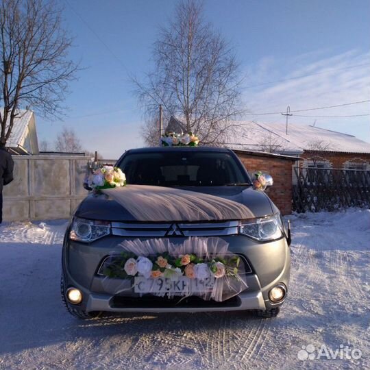 Украшение на свадебную машину