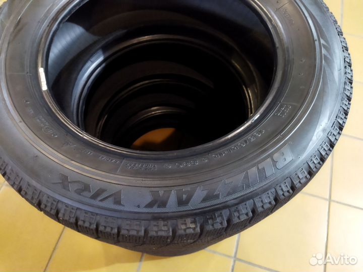 Bridgestone Blizzak VRX 185/65 R15 88S