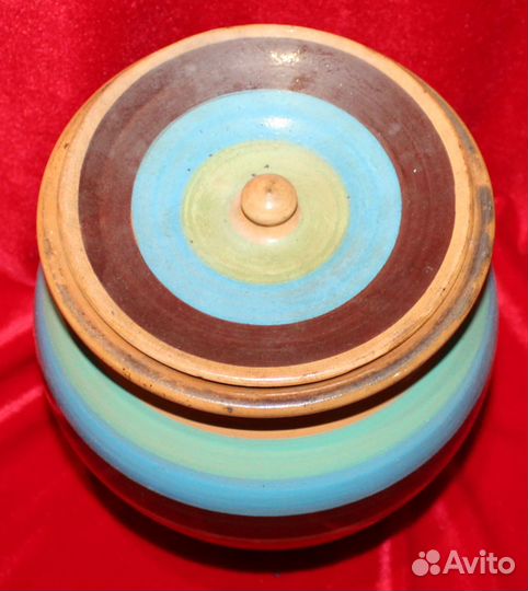 Глиняные горшки, корчага