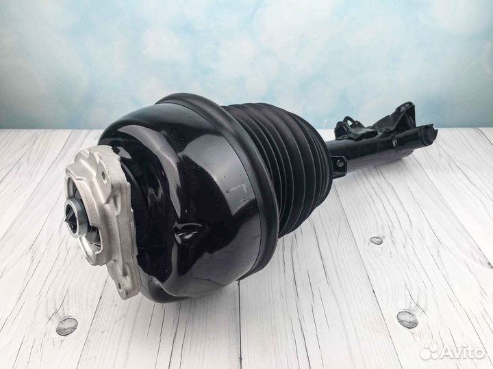 Стойка передняя Mercedes E W212/S212, CLS W218 RWD