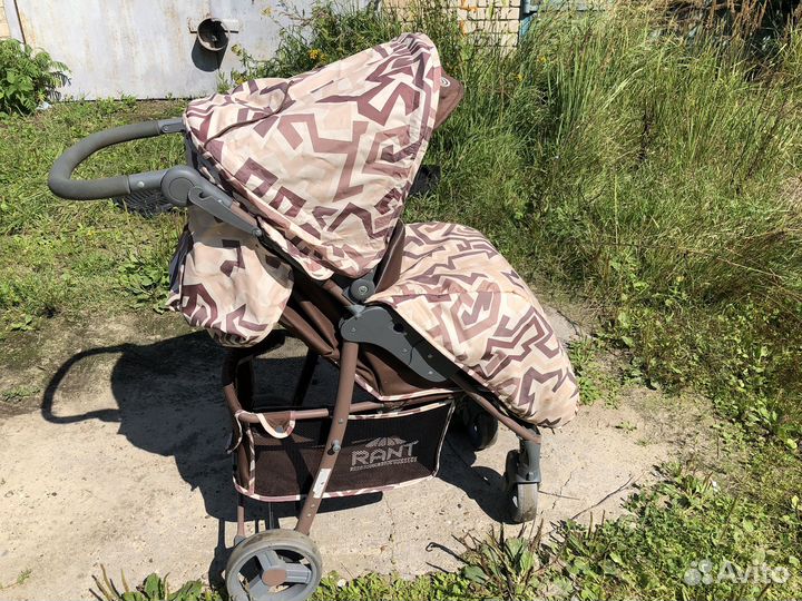 Прогулочная коляска