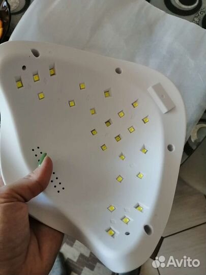 Лампа для сушки ногтей