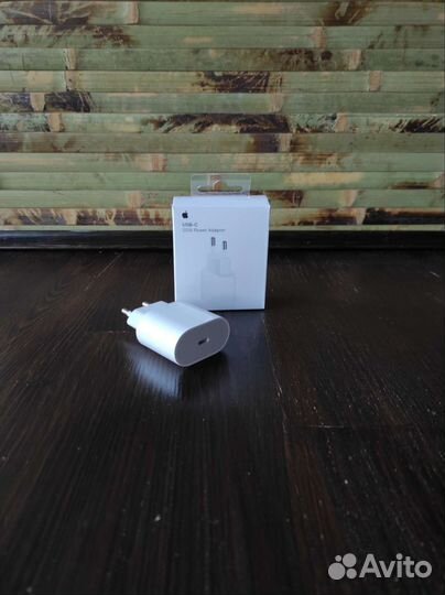 Зарядный блок apple 20W