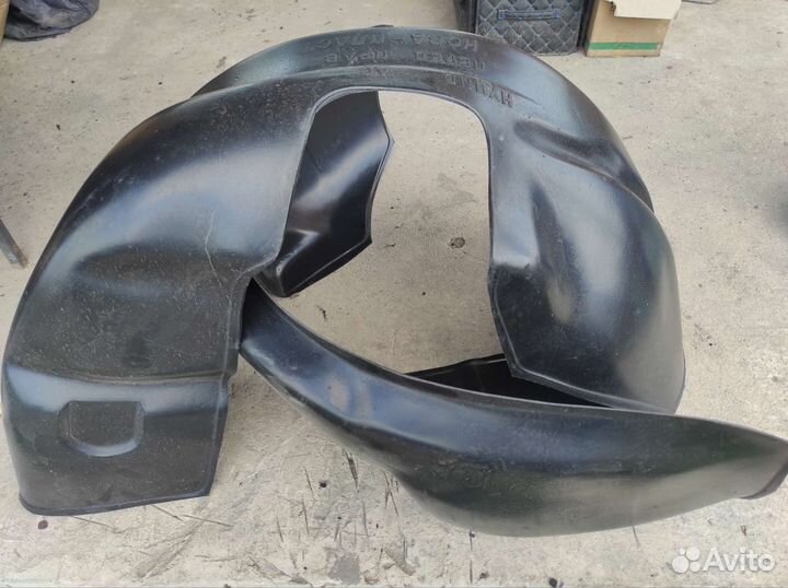 Подкрылки (локеры). Hyundai Accent