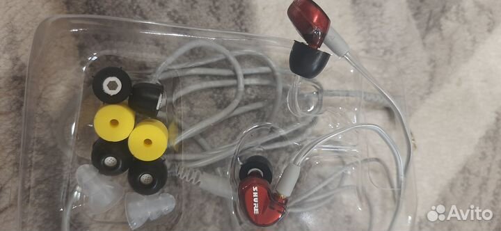 Наушники Shure SE535 Red Limited Edition