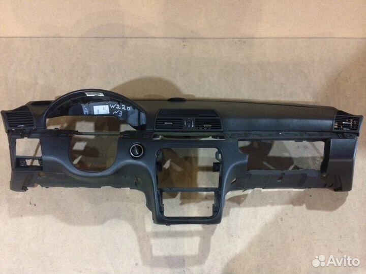 Панель торпеда Mercedes w220