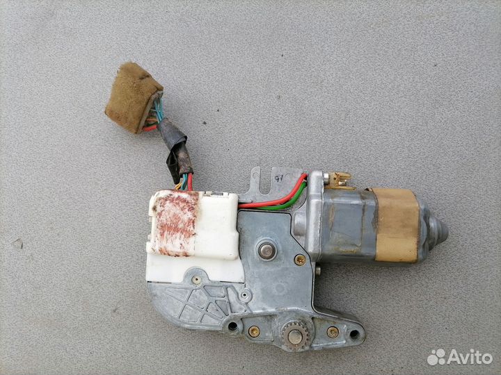 Моторчик люка для Mazda 626 (GE) 1992-1997