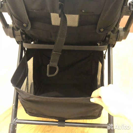 Коляска прогулочная