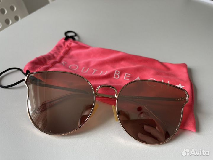 Женские солнцезащитные очки