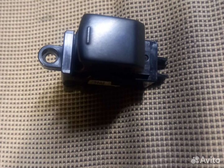 Ниссан х трейл т 31- кнопка стеклоподьемника