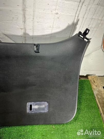 Обшивка двери багажника Mazda CX-5 KF