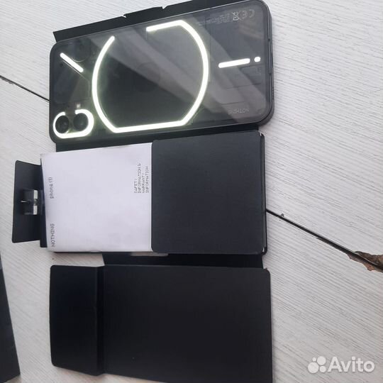 Nothing Phone 1, 8/256 ГБ