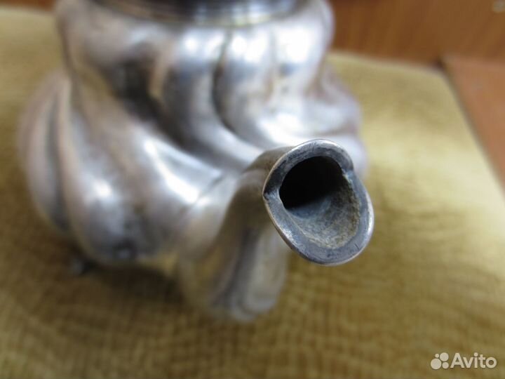 Антикварный чайник Ag 800