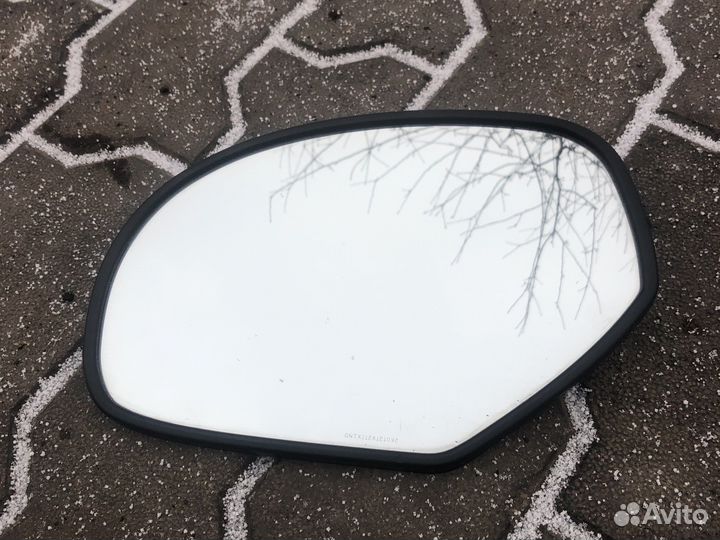 Зеркальный элемент шевроле тахо