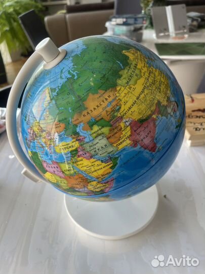 Ночник глобус Oregon Scientific (SG102RW)