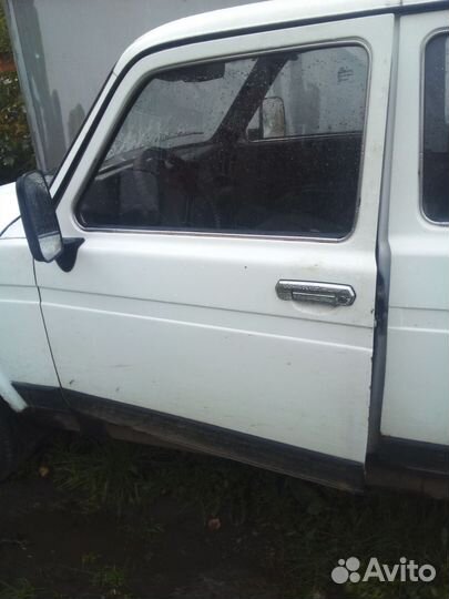 LADA 4x4 (Нива) 1.7 МТ, 2003, 113 000 км