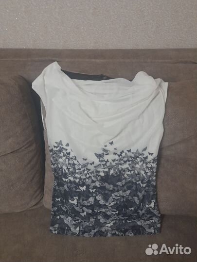 Отдам бесплатно женские вещи 46-48 р