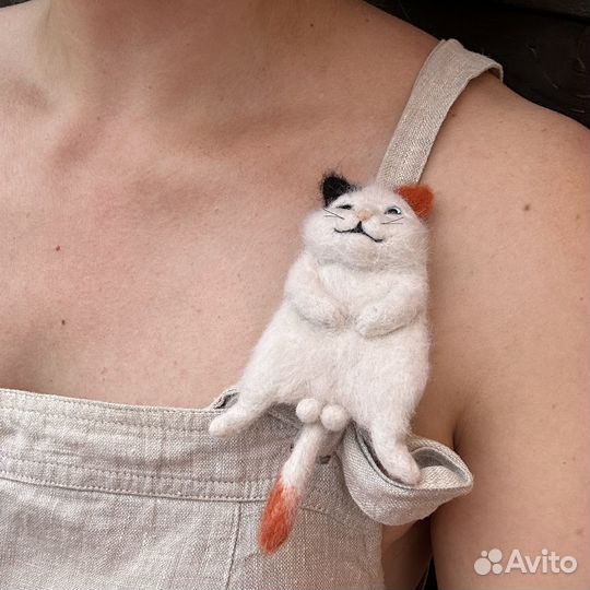 Брошь из валяной шерсти - Кот