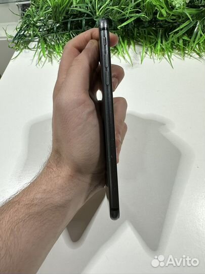 iPhone 8 Plus, 256 ГБ
