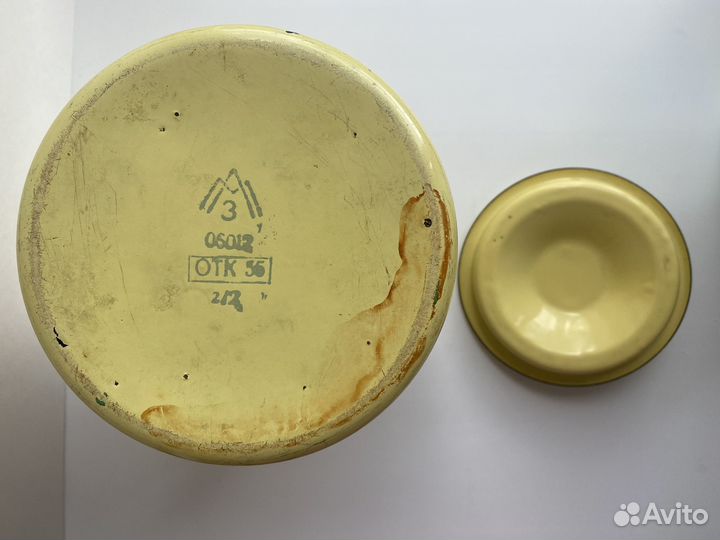 Бидон эмалированный молочный с крышкой 70е