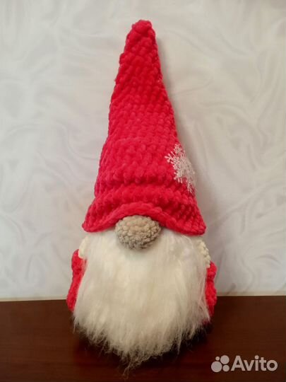 Гном. Игрушка вязаная ручной работы