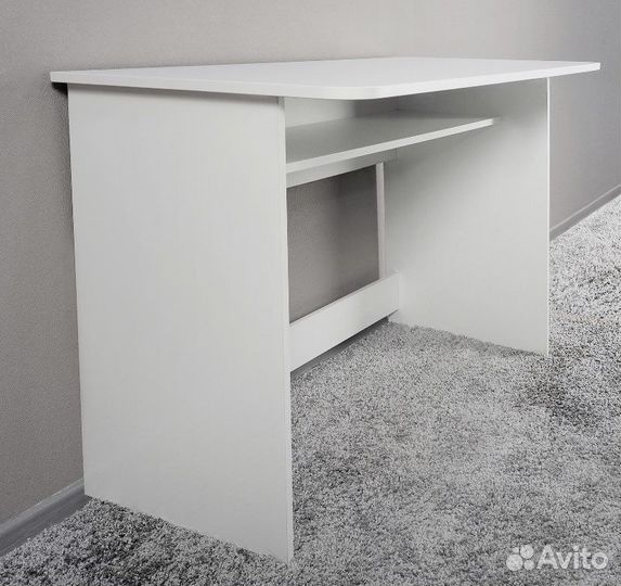 Стол компьютерный