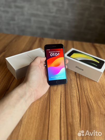 iPhone SE (2020), 64 ГБ