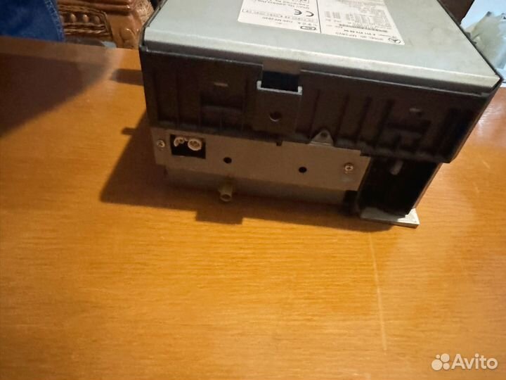 Магнитола на mercedes w211