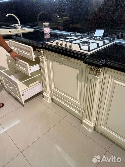 Цена за угловой кухонный гарнитур