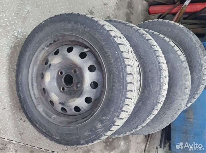Комплект колёс r14 175/65 зима