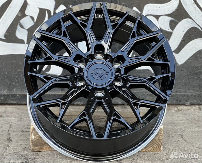 Диски новые Showy Evo r18 6x139.7