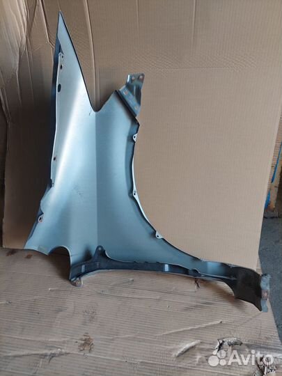 Крыло переднее левое Honda Fit Aria 2002-2004 год