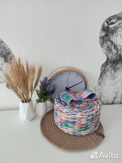 Шкатулка корзина из бумажной лозы