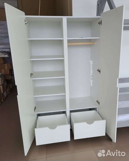 Шкаф в детскую