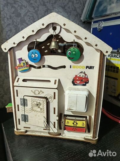 Бизиборд домик