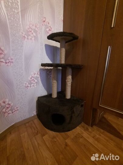 Дом для кошки с когтеточкой