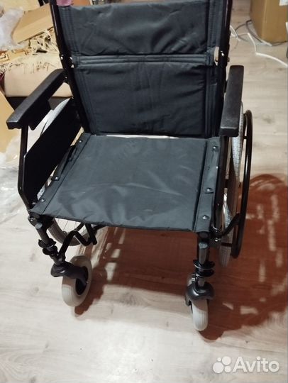 Инвалидная коляска новая