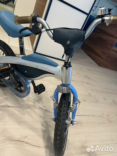 Детский велосипед / беговел BMW