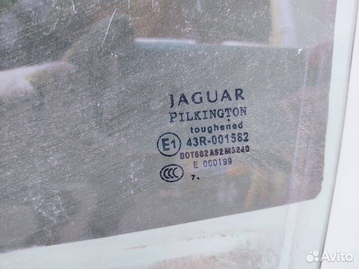 Стекло двери задней левой Jaguar XF X250 2008