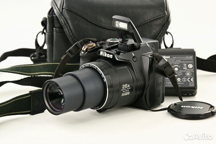 Nikon Coolpix P100 10.3MP 26X Zoom компакт камера