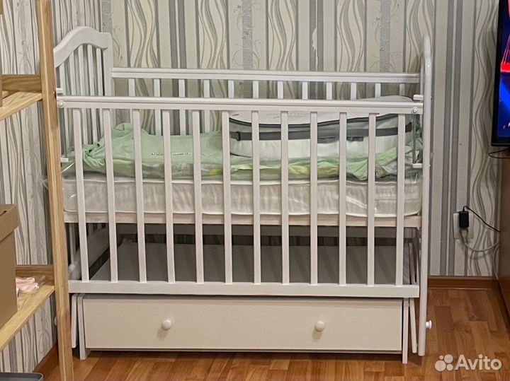 Детская кроватка с маятником и ящиком лаура-5