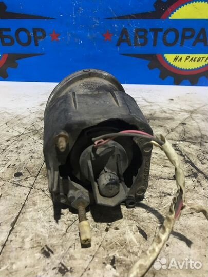 Фара противотуманная Nissan Elgrand