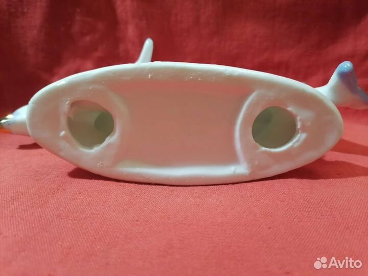 Статуэтка фарфор Дельфины