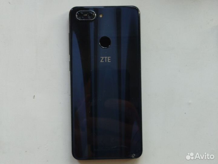 ZTE Blade V9, 3/32 ГБ