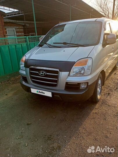 Hyundai Starex 2.5 AT, 2004, 331 000 км