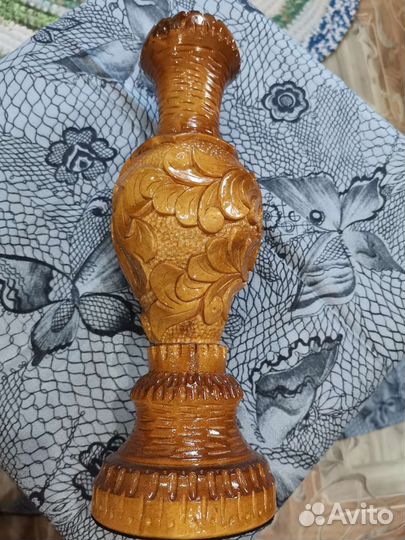 Ваза декоративная, шкатулки резные