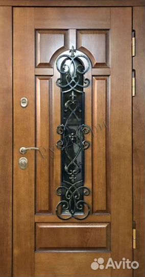 Входная дверь с массивом дуба и мдф, с ковкой