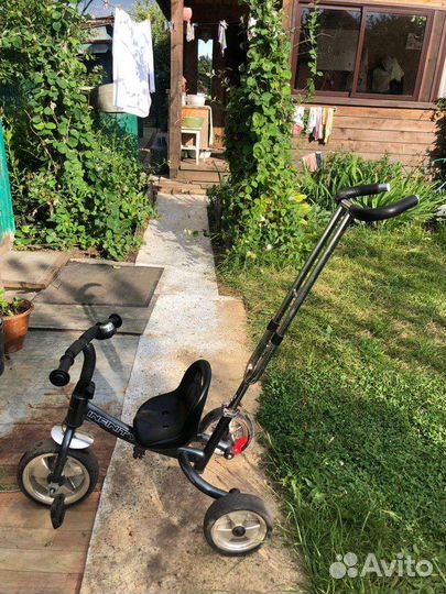 Трехколесный велосипед