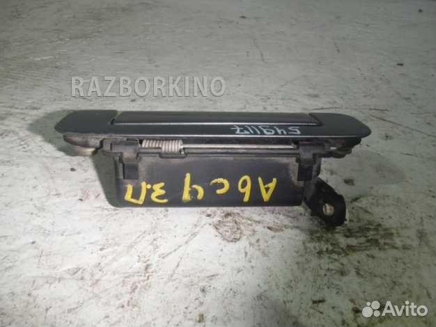 Ручка наружная задней правой двери Audi 80 B4