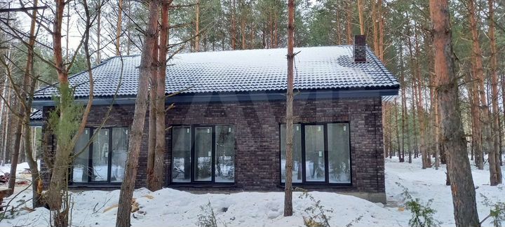 Коттедж 180 м² на участке 11 сот.